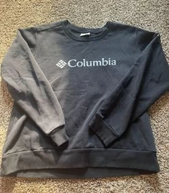 Columbia Spellout Crewneck - Size L