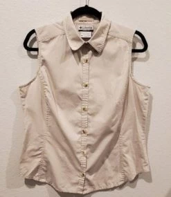 ColumbiaSport Sleeveless Button Up - Size L