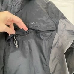 ColumbiaWindbreaker Black/Gray Medium With Hoodie - Size M -Columbia Sale Store 0b4ab043e32458e3bb10142ca28e9a27 image