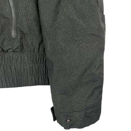 ColumbiaJacket Womens Faux Fur Hood Size Med **nice! - Size M 4 ColumbiaJacket Womens Faux Fur Hood Size Med **nice! - Size M - Image 4