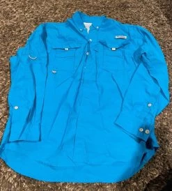 Columbia Button-Up- Size S