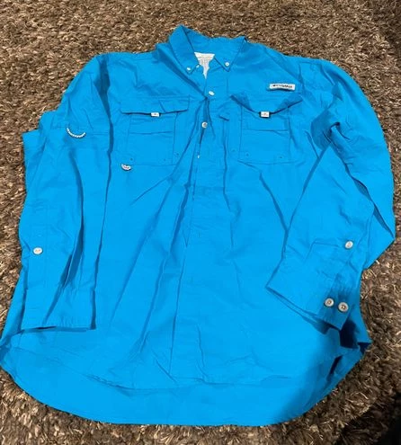 Columbia Button-Up- Size S 1 Columbia Button-Up- Size S