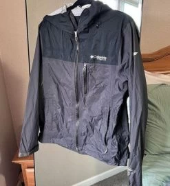 Columbia Titanium Rain Jacket - Size M
