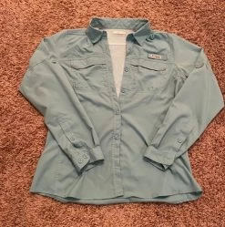 Columbia Blue Button DownShirt - Size M