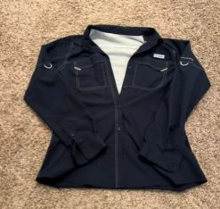 Columbia Navy Long Sleeve Button DownShirt - Size M