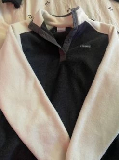 Columbia Sweatshirt - Size L