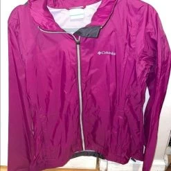 Columbia Magentalight Weight Rain Jacket - Size M