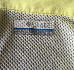 ColumbiaYellow Short Sleeve Snap Hiking Shirt - Size M -Columbia Sale Store 584f934261f562f3335348e1a6c0ddd9 photo