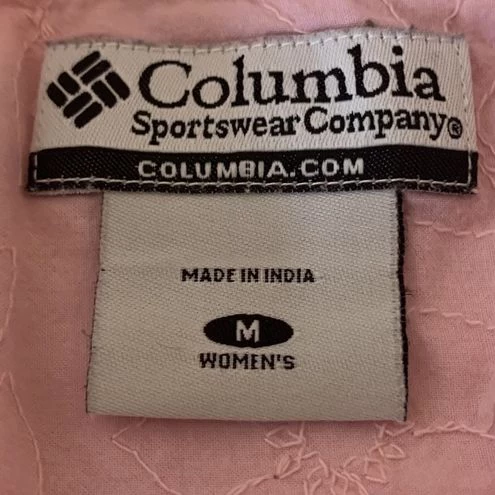 Columbia Women’s Sz Medium Short Sleeve Button Up Pink Floral Shirt Embroidered - Size M 6 Columbia Women’s Sz Medium Short Sleeve Button Up Pink Floral Shirt Embroidered - Size M - Image 6