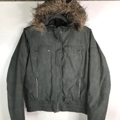 ColumbiaJacket Womens Faux Fur Hood Size Med **nice! - Size M