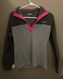 Columbia Sweatshirt - Size S