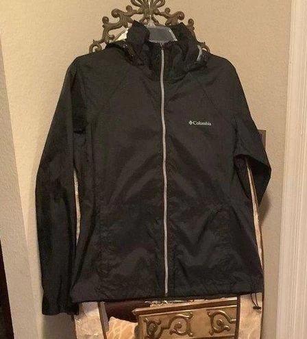 Columbia Jacket Black - Size L 1 Columbia Jacket Black - Size L