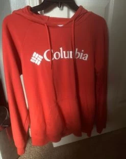 Columbia Hoodie - Size M
