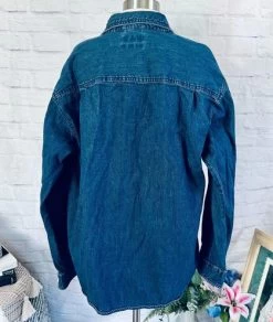 Columbia VintageDenim Button Up - Size M -Columbia Sale Store 9c9fbcc3f911f470629c116b951567df photo