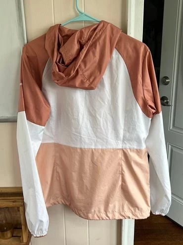 Columbia Wind Breaker - Size M 3 Columbia Wind Breaker - Size M - Image 3