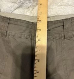 Columbiakhaki Pants In Size 2 - Size 2 -Columbia Sale Store a4c9ed9483c79b39a5529bd7097a2dec photo