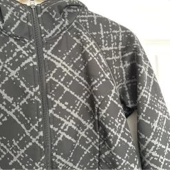 Columbia | Charcoal Gray Black Crosshatch Print Jacket With Hood | Size Medium - Size M 10 Columbia | Charcoal Gray Black Crosshatch Print Jacket With Hood | Size Medium - Size M -Columbia Sale Store b2a4c48926c630692e41bd4b01c063bb image