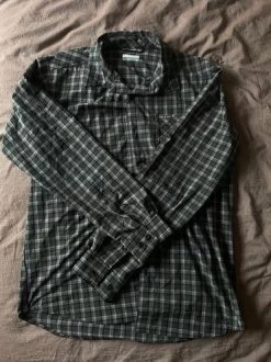 Columbia Button Down - Size M