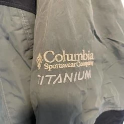 ColumbiaJacket Coat Titanium Omni-Tech Olive Green Waterproof Size Extra Large - Size XL -Columbia Sale Store c373327dcb1f855765f4fde872431999 image