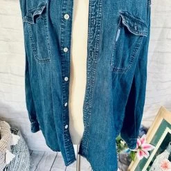 Columbia VintageDenim Button Up - Size M -Columbia Sale Store da41d5c55a541d1f7d0bbebb6717d689 675847691.423531