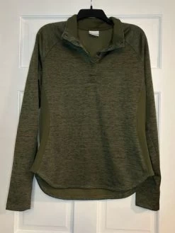 Columbia Pullover - Size XL