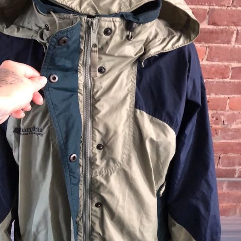 Columbia Green And Navy Coat - Size L 2 Columbia Green And Navy Coat - Size L - Image 2
