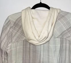 Columbia 100% Cotton Cream & White Button Down Hooded Plaid Top - Size S -Columbia Sale Store fb5bc8cb662d2de23d4ec47a6242a098 photo